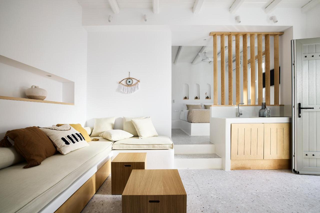 Wise Luxury Suites Kythnos Bagian luar foto