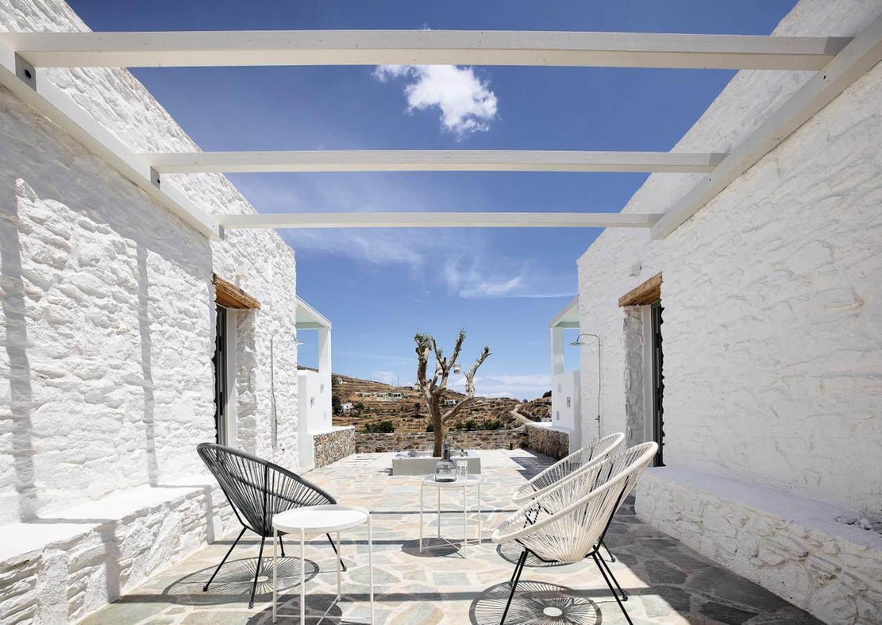 Wise Luxury Suites Kythnos Bagian luar foto