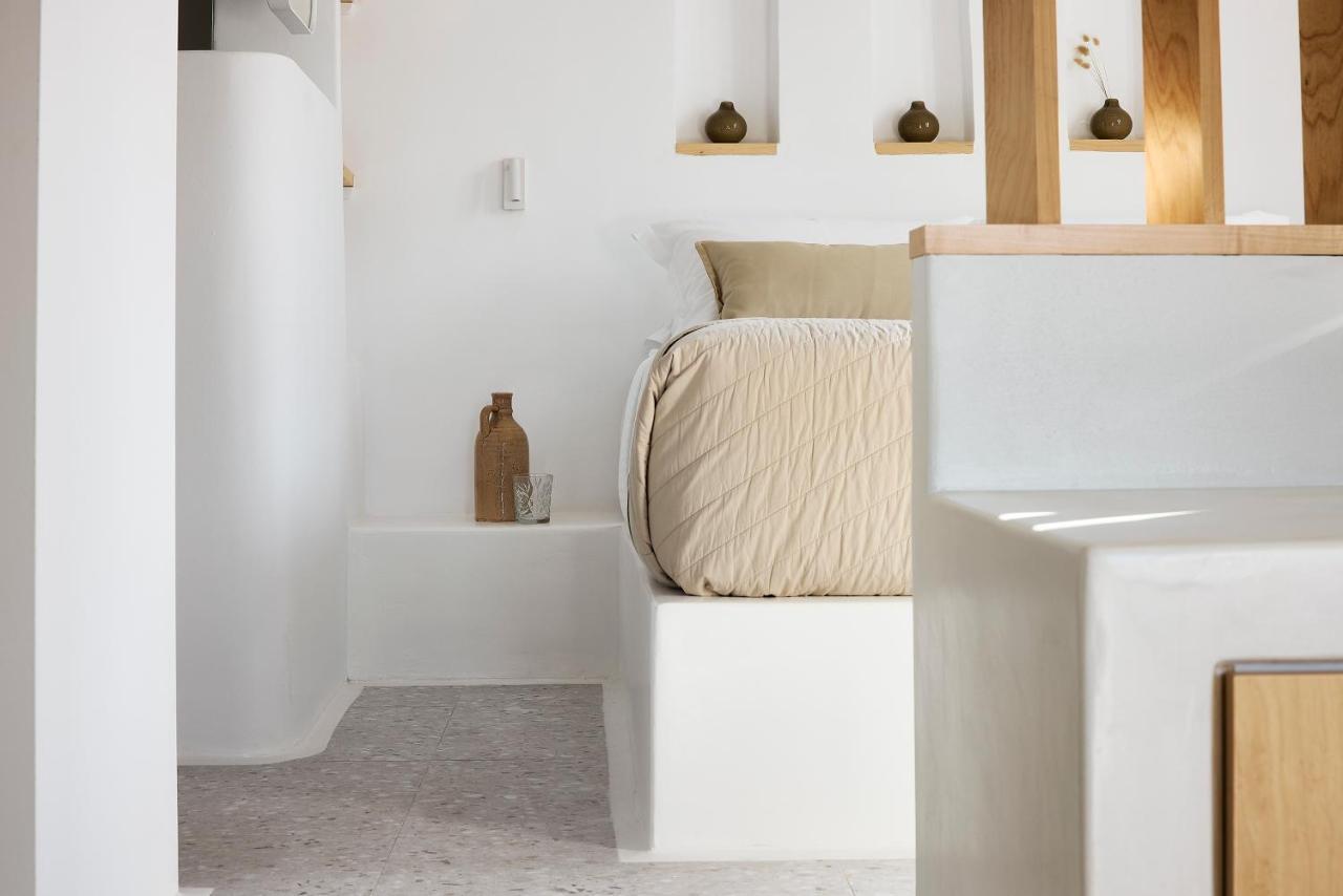 Wise Luxury Suites Kythnos Bagian luar foto